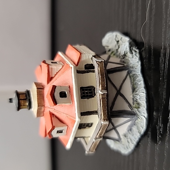 Lenox Thimble Lighthouses (set of 3) - Picture 10 of 12